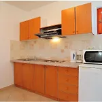 Family-friendly With Swimming Pool - Lozice, - 13569 Vir