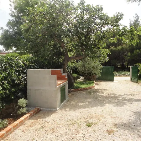Family Friendly With A Swimming Pool - Lozice, - 13569
