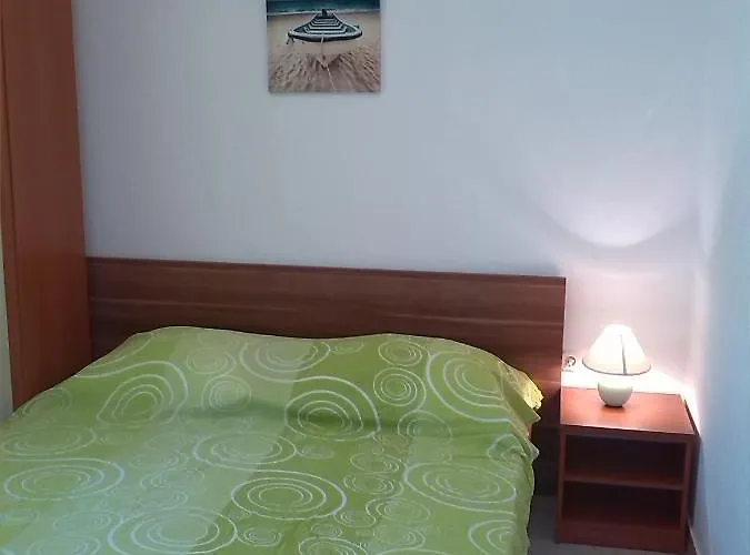 Apartament Family-friendly With Swimming Pool - Lozice, - 13569